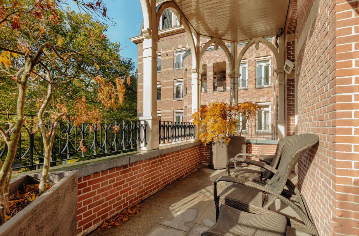 Ultra-Luxury & Elite