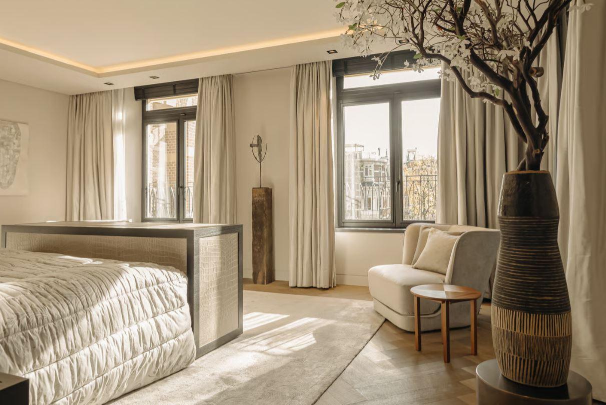 Ultra-Luxury & Elite