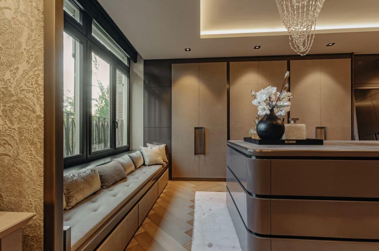 Ultra-Luxury & Elite