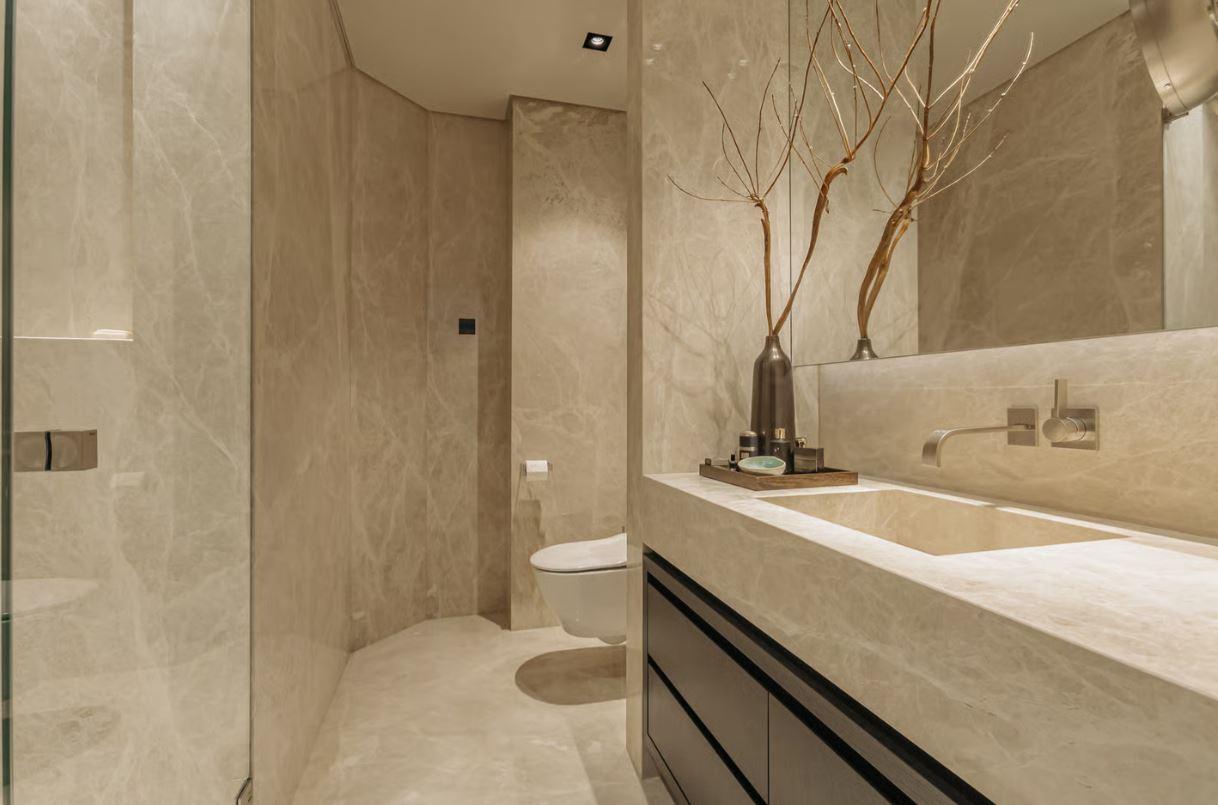 Ultra-Luxury & Elite