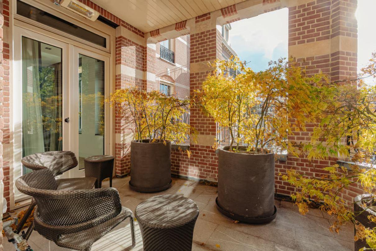 Ultra-Luxury & Elite